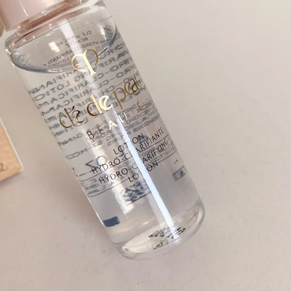 Cle de peau hydrating lotion